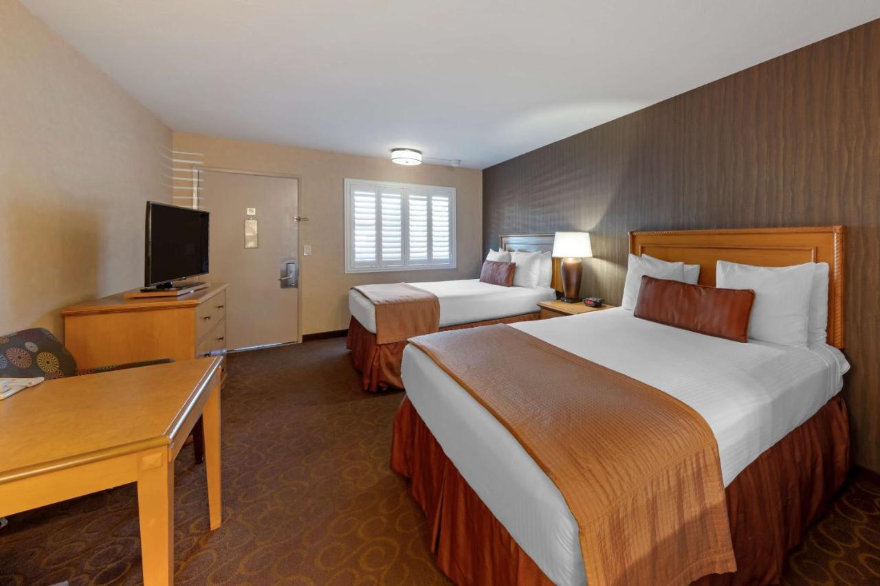Best Western Plus Pavilions Anaheim Exterior foto