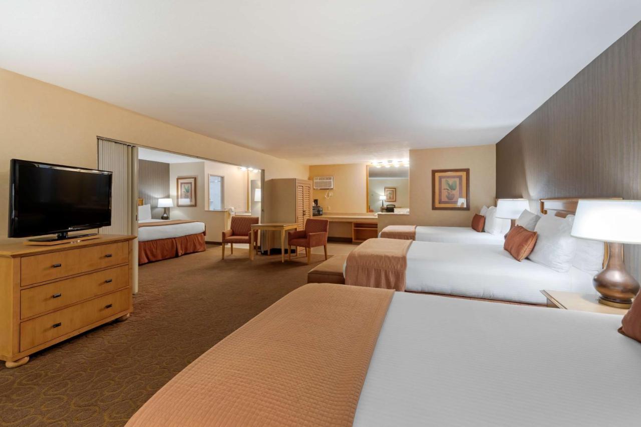 Best Western Plus Pavilions Anaheim Exterior foto