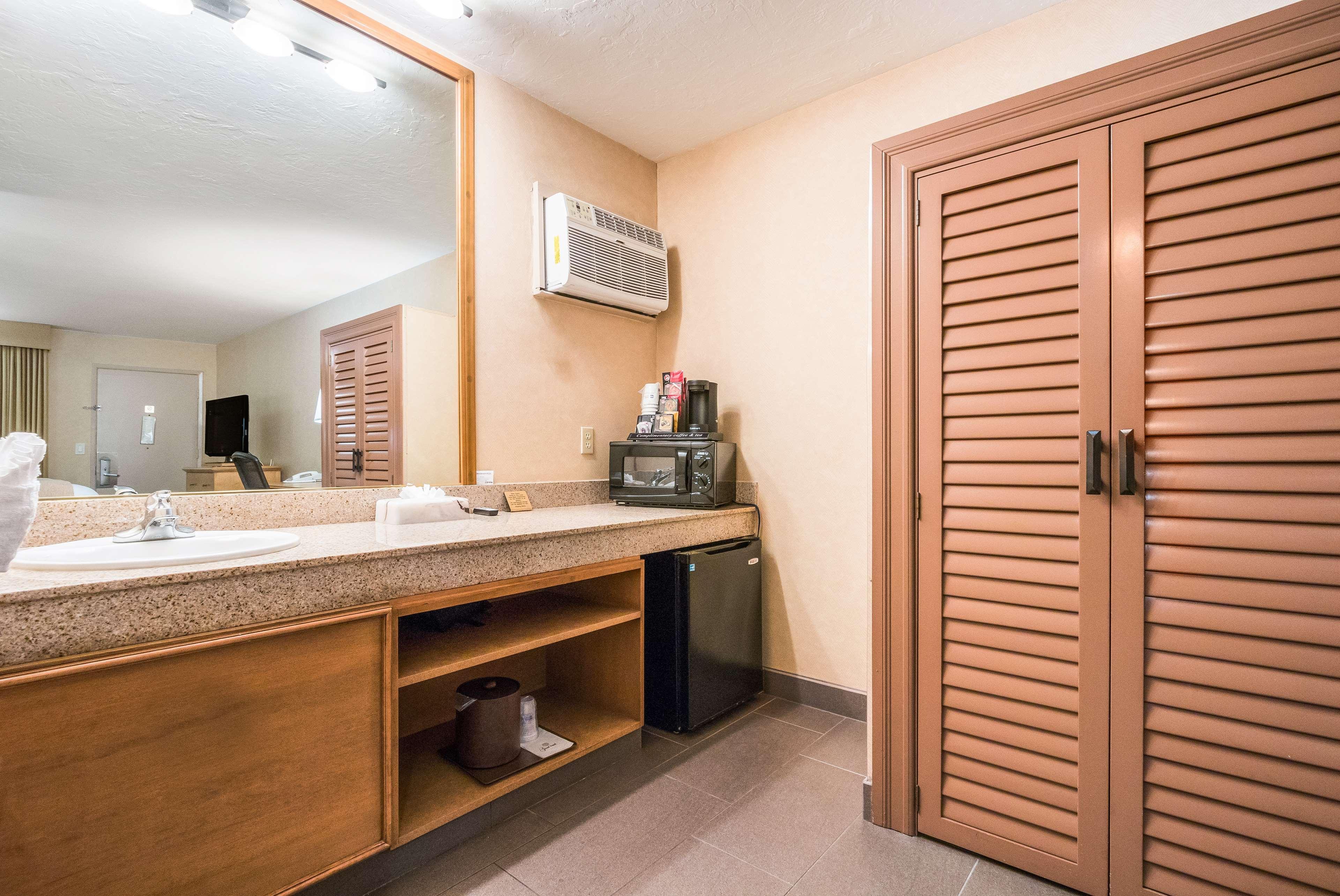 Best Western Plus Pavilions Anaheim Exterior foto