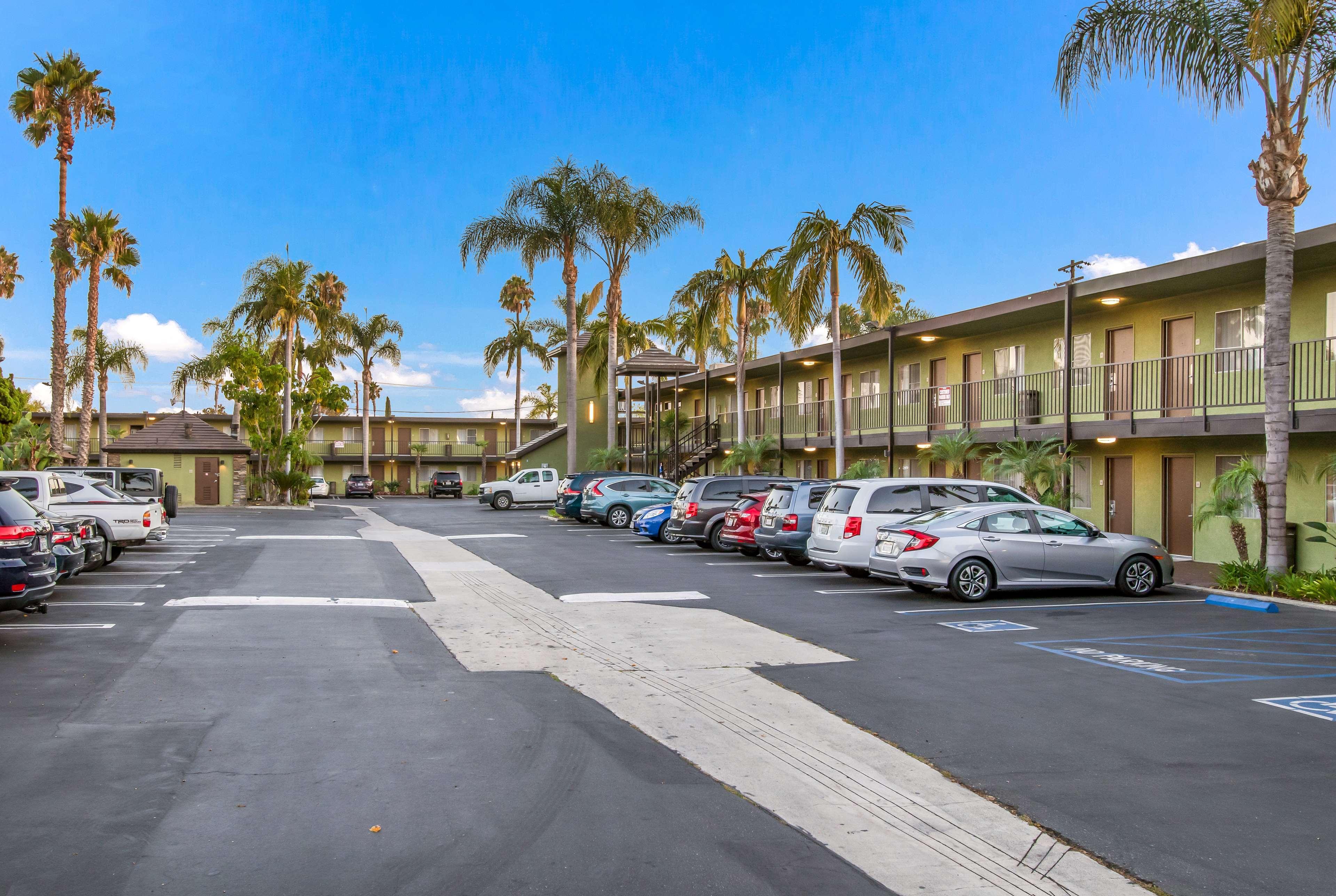 Best Western Plus Pavilions Anaheim Exterior foto