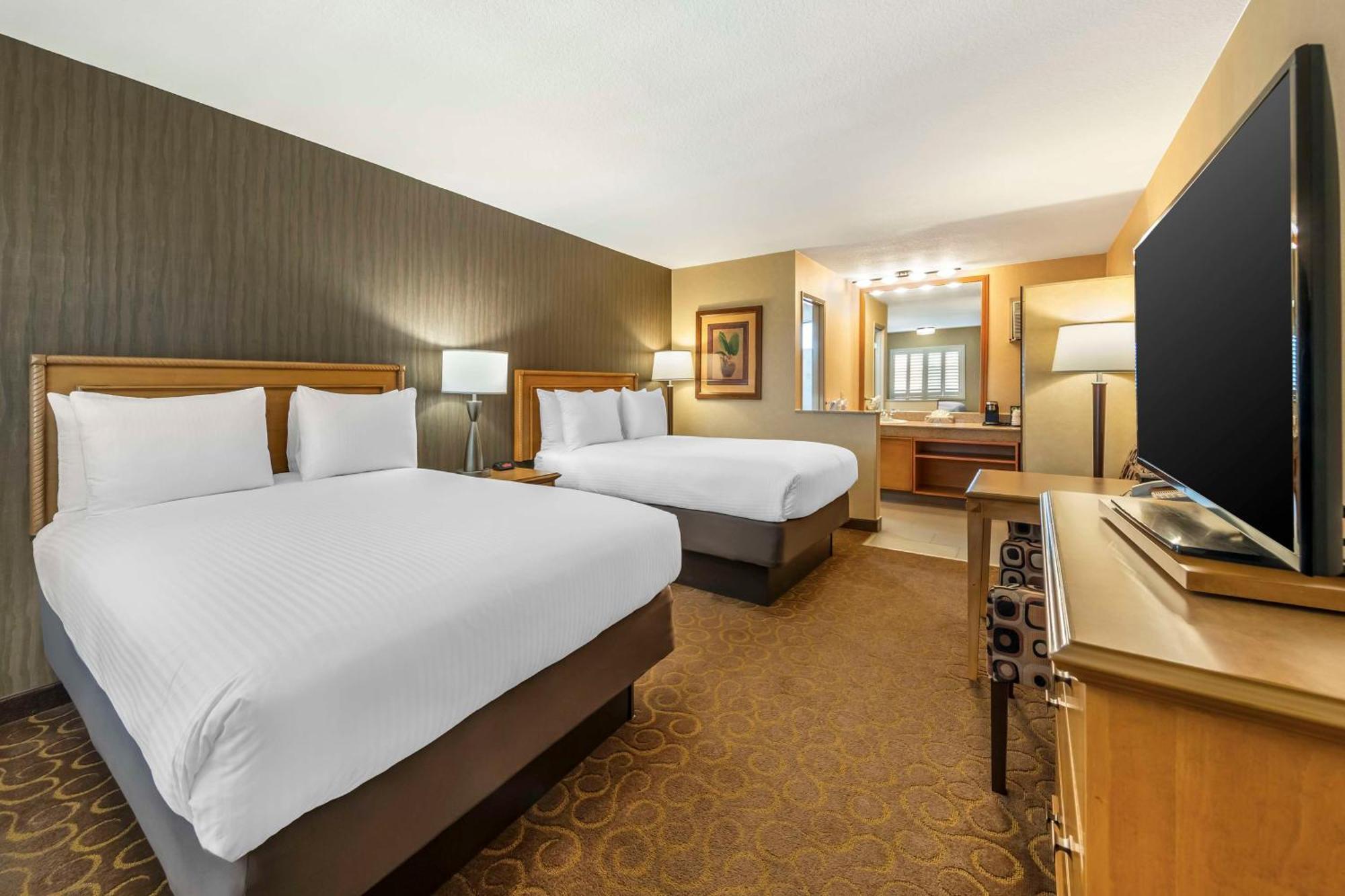 Best Western Plus Pavilions Anaheim Exterior foto