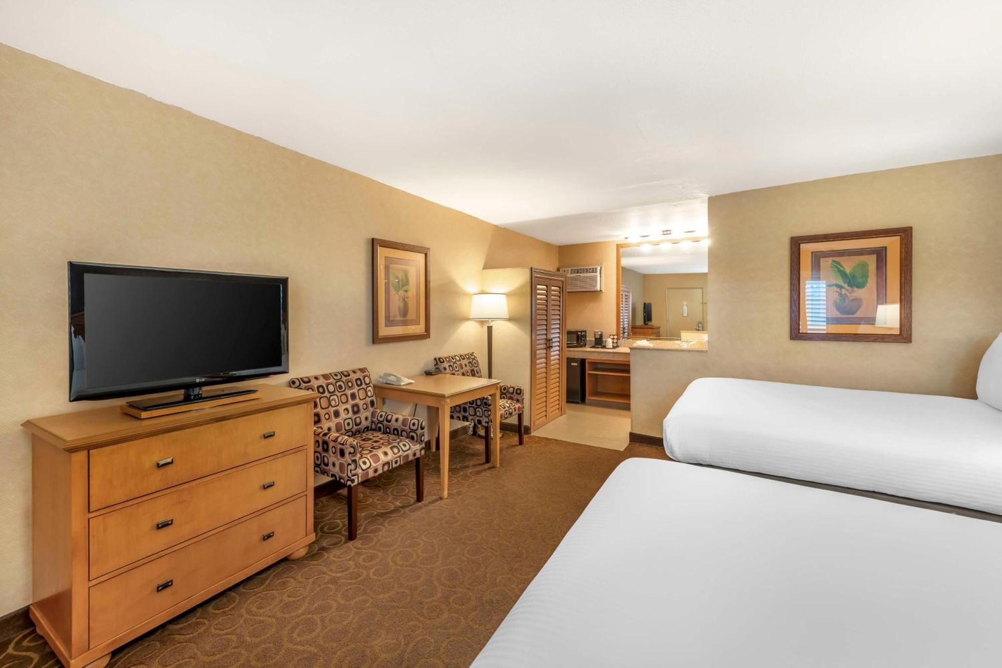Best Western Plus Pavilions Anaheim Exterior foto